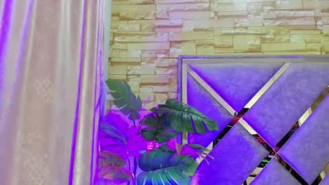 jade white  online show from 03/17/26, 01:03