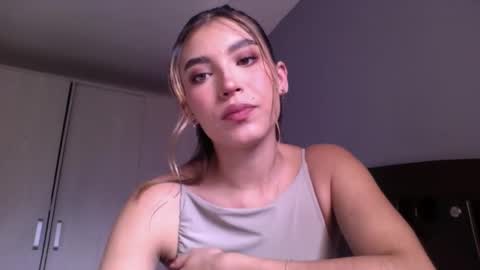 Jade online show from 05/30/26, 09:23