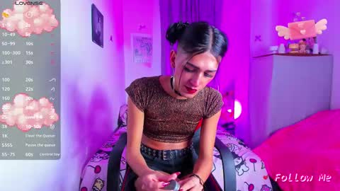 Jade Benett online show from 12/19/25, 04:08