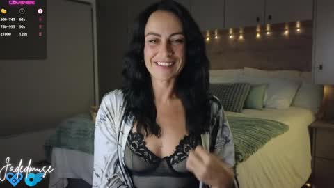 Jade online show from 04/03/26, 08:18