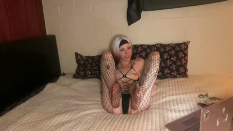 Snapshot of jadeeamberr chatting on 02/14/26, 06:32 Jade online show from 02/14/26, 06:32