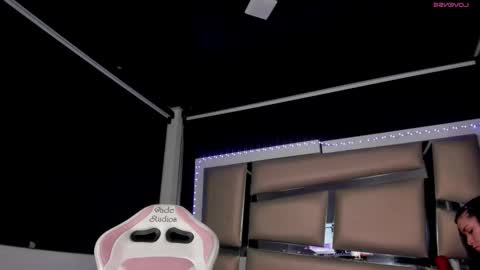 jadeestudios online show from 09/12/25, 02:11