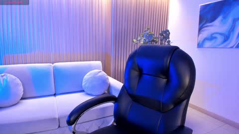 Snapshot of jadeevansx chatting on 12/14/24, 06:09 JADE EVANS online show from 12/14/24, 06:09