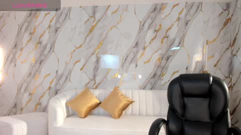 Snapshot of jadeevansx chatting on 01/29/25, 06:07 JADE EVANS online show from 01/29/25, 06:07