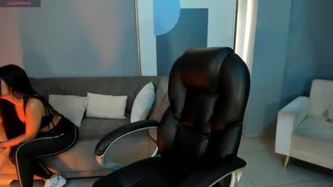 Snapshot of jadeevansx chatting on 02/16/25, 11:49 JADE EVANS online show from 02/16/25, 11:49