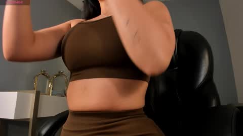 Snapshot of jadeevansx chatting on 10/09/25, 05:44 JADE EVANS online show from 10/09/25, 05:44