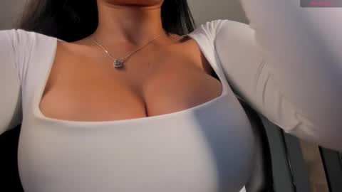 Snapshot of jadeevansx chatting on 11/01/25, 12:40 JADE EVANS online show from 11/01/25, 12:40