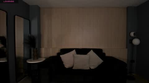 Snapshot of jadeevansx chatting on 11/16/25, 11:38 JADE EVANS online show from 11/16/25, 11:38