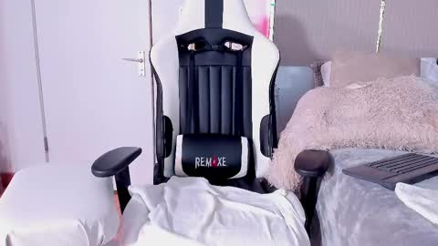 Jadeh online show from 03/06/25, 12:54