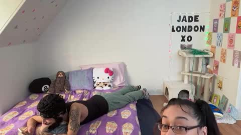 Jade online show from 02/28/25, 08:50