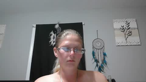 JadeLuv online show from 10/23/25, 01:05