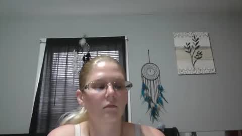 JadeLuv online show from 01/10/26, 05:37