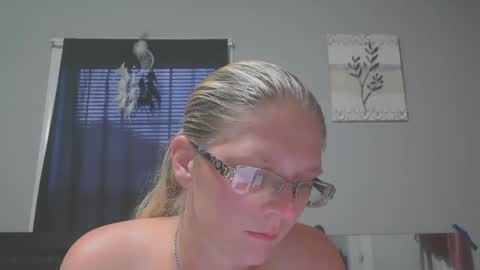 Snapshot of jadeluv chatting on 06/09/26, 12:55 JadeLuv online show from 06/09/26, 12:55