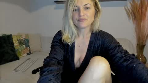 elena online show from 05/15/26, 01:34