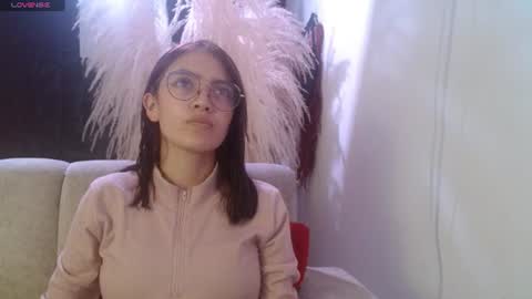 jaide387017 online show from 06/09/26, 10:21