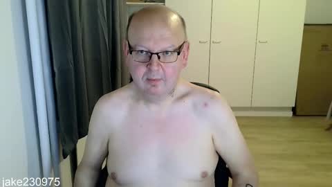 Jake2309 online show from 12/04/25, 07:33