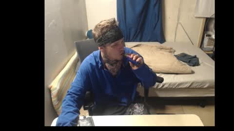 showingitoff online show from 11/03/25, 06:14