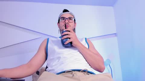 Jake  online show from 04/10/26, 03:01