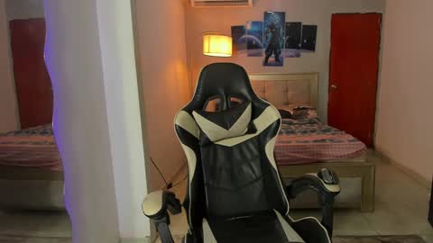 Snapshot of jake_pons chatting on 03/11/25, 01:16 Jake Pons online show from 03/11/25, 01:16