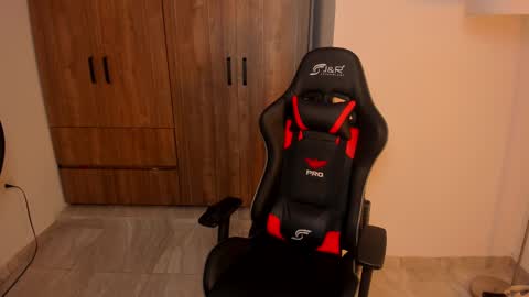 Snapshot of jake_pons chatting on 09/10/25, 02:33 Jake Pons online show from 09/10/25, 02:33