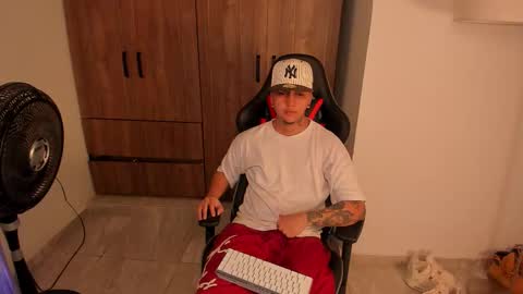 Snapshot of jake_pons chatting on 01/09/26, 10:18 Jake Pons online show from 01/09/26, 10:18