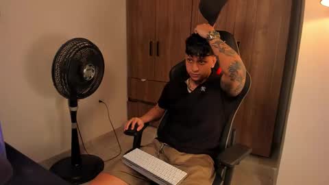 Snapshot of jake_pons chatting on 02/15/26, 07:51 Jake Pons online show from 02/15/26, 07:51