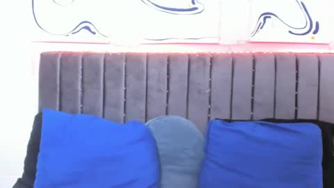 Hi guys im new 3 online show from 02/06/25, 06:56