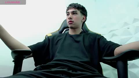 jake_tripp online show from 12/17/24, 03:28