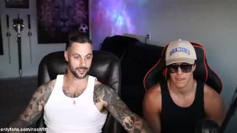 Snapshot of jakelogan17 chatting on 08/08/26, 03:08 Jake and Noah online show from 08/08/26, 03:08