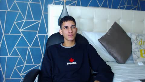 Snapshot of jakemoxleey chatting on 12/22/24, 12:27 jakemoxleey online show from 12/22/24, 12:27