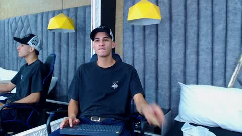 Snapshot of jakemoxleey chatting on 01/12/25, 12:44 jakemoxleey online show from 01/12/25, 12:44