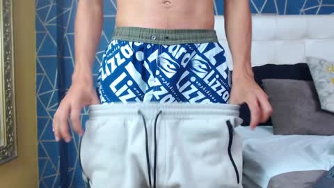 Snapshot of jakemoxleey chatting on 01/18/25, 06:43 jakemoxleey online show from 01/18/25, 06:43