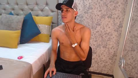 Snapshot of jakemoxleey chatting on 01/25/25, 09:57 jakemoxleey online show from 01/25/25, 09:57