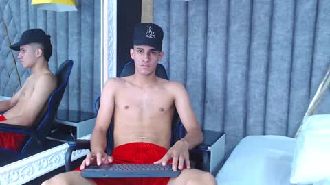 Snapshot of jakemoxleey chatting on 01/28/25, 03:25 jakemoxleey online show from 01/28/25, 03:25