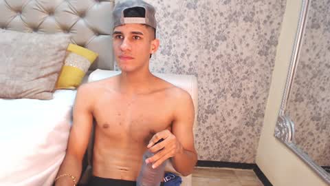 Snapshot of jakemoxleey chatting on 02/07/25, 03:52 jakemoxleey online show from 02/07/25, 03:52