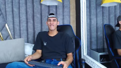 Snapshot of jakemoxleey chatting on 02/08/25, 08:21 jakemoxleey online show from 02/08/25, 08:21