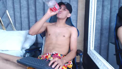 Snapshot of jakemoxleey chatting on 02/20/25, 03:52 jakemoxleey online show from 02/20/25, 03:52