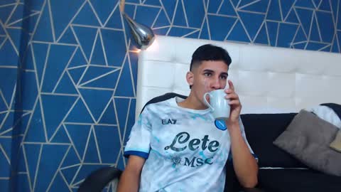 Snapshot of jakemoxleey chatting on 02/25/25, 12:24 jakemoxleey online show from 02/25/25, 12:24