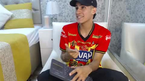 Snapshot of jakemoxleey chatting on 03/08/25, 08:14 jakemoxleey online show from 03/08/25, 08:14