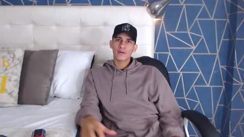 Snapshot of jakemoxleey chatting on 03/12/25, 01:30 jakemoxleey online show from 03/12/25, 01:30