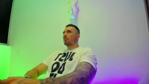 jakestone_1 online show from 04/15/26, 02:18