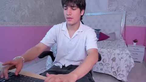 Jake online show from 11/25/25, 02:06