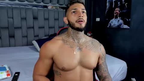 my name is sebas If you come here dont hesitate to say hello Im a guy who really likes having conversations and having hot online show from 02/04/26, 02:45