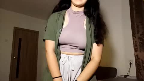 Lisa online show from 09/18/25, 02:41