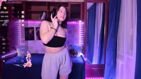 Lisa online show from 11/09/25, 06:17