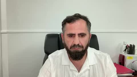 Snapshot of jam0786 chatting on 10/17/25, 05:32 jam0786 online show from 10/17/25, 05:32