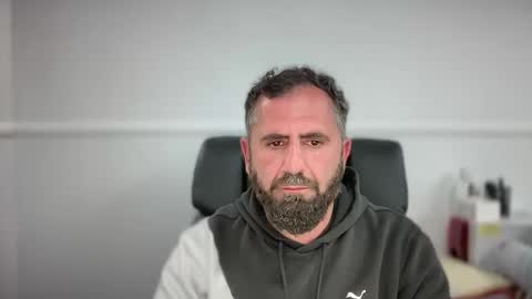 Snapshot of jam0786 chatting on 11/19/25, 04:23 jam0786 online show from 11/19/25, 04:23