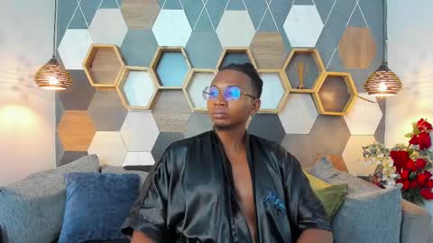   online show from 02/15/25, 08:33