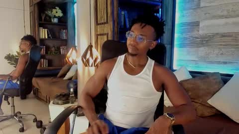   online show from 10/16/25, 04:02