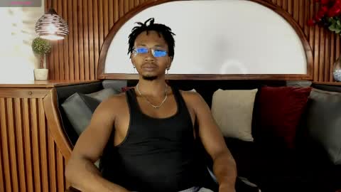   online show from 04/08/26, 02:44